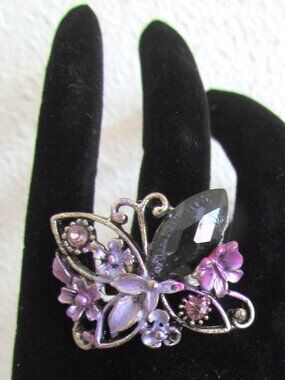 COCKTAIL RING, PURPLE & LAVENDER BUTTERFLY SQUARED SILVERTONE LARGE COSTUME RING